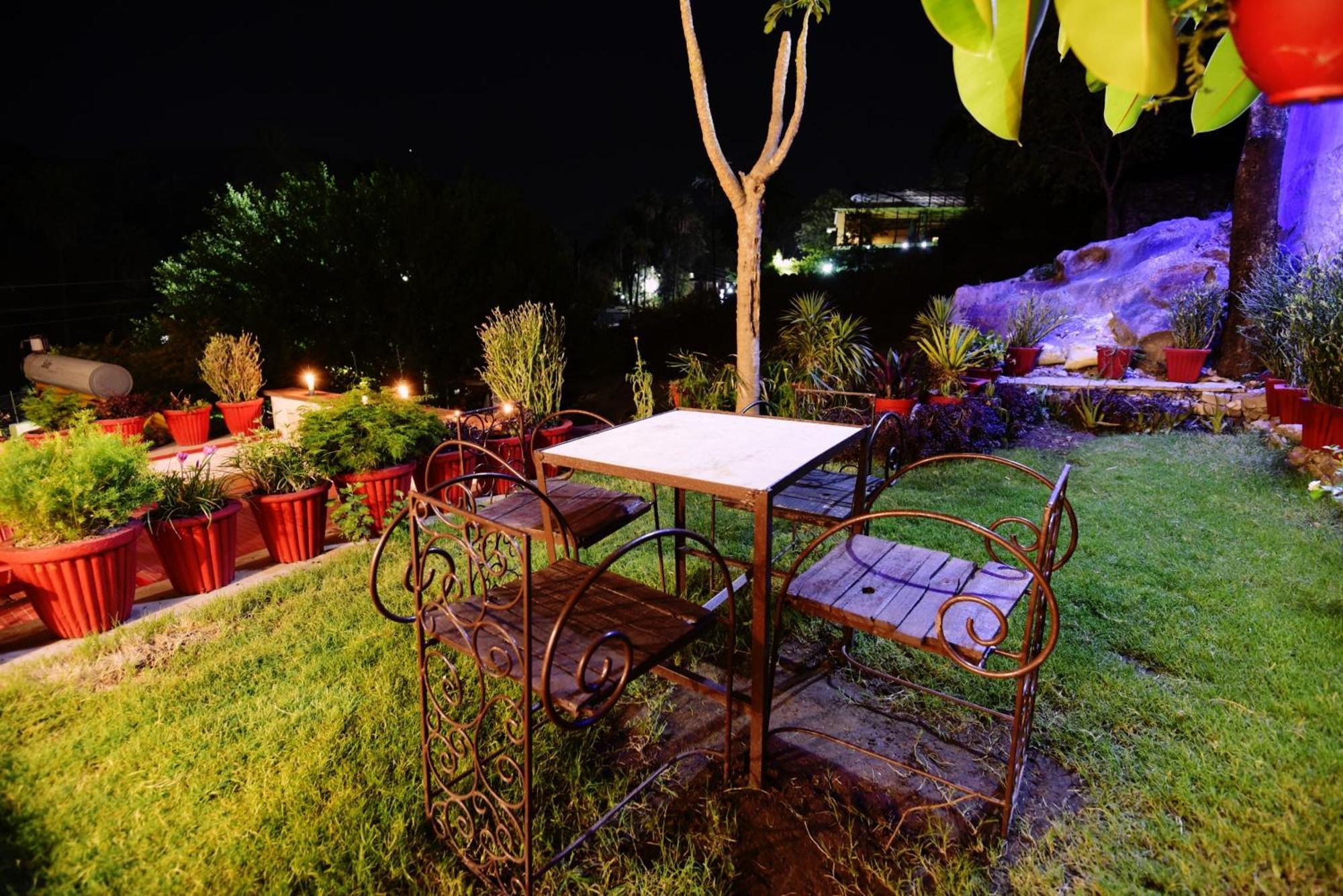 Eminence - Palm Residency Hotel Monte Abu Exterior foto